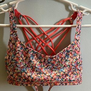 lululemon bra free to be wild